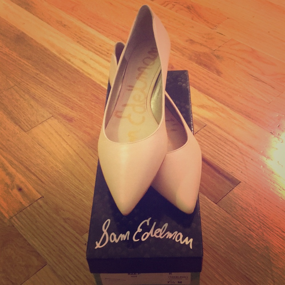 Sam Edelman nude leather flats